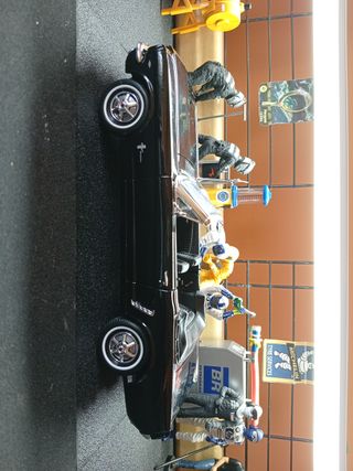 Ford Mustang Cabrio 1/18 Welly