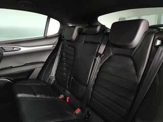 Alfa Romeo Stelvio Veloce 2.2 Diesel Q4 210 5p