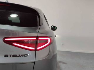 Alfa Romeo Stelvio Veloce 2.2 Diesel Q4 210 5p