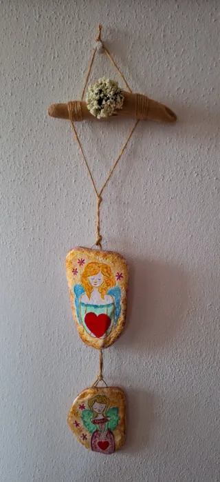 Angioletti dipinti su terracotta