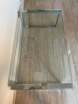 Mesa centro cristal y metal diseño moderno