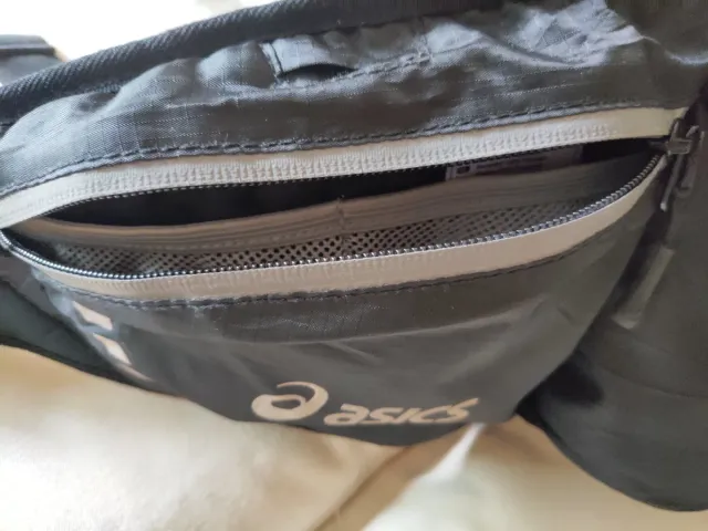 Riñonera deportiva ASICS