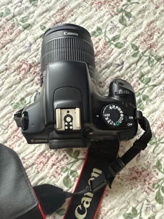 Cámara Canon EOS 1100D Digital SLR