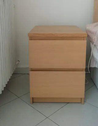 Comodino in legno marrone