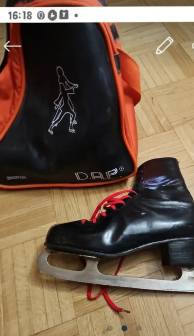 Patines de patinaje artístico