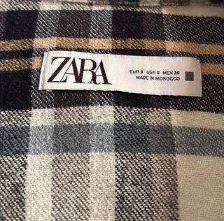 Zara, Chaqueta o sobre camisa de cuadros, talla S
