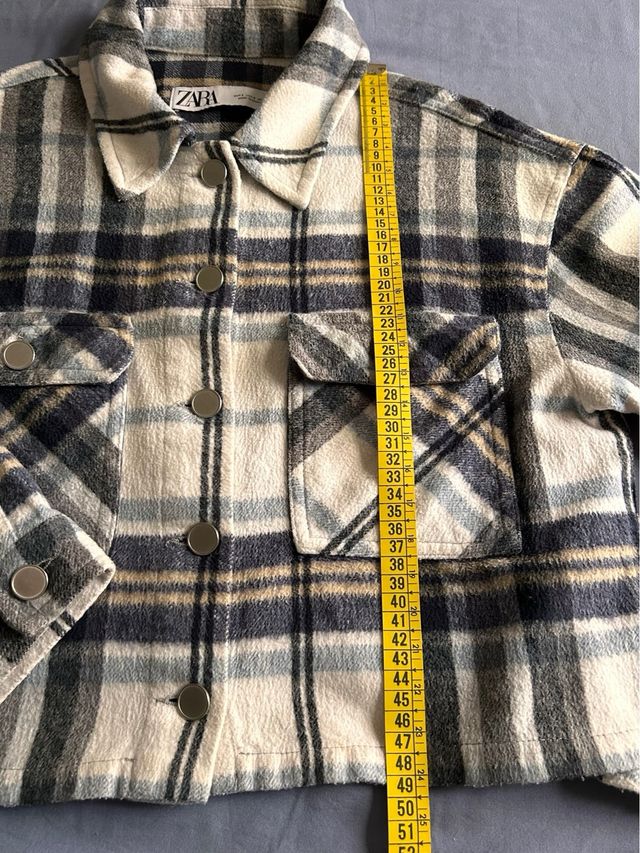 Zara, Chaqueta o sobre camisa de cuadros, talla S