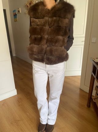 Abrigo de pelo de zorro y piel.