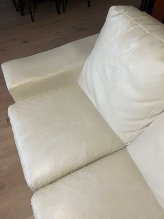 Sofá de polipiel blanco