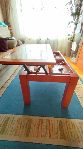 Mesa centro elevable cerezo cristal