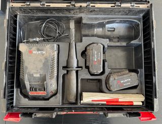 Maletín Würth con cargador y 2 baterías