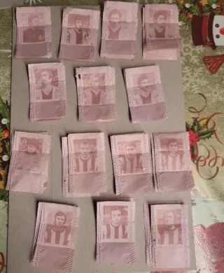 14 cromos fútbol años 70/80 Español-Real Sociedad
