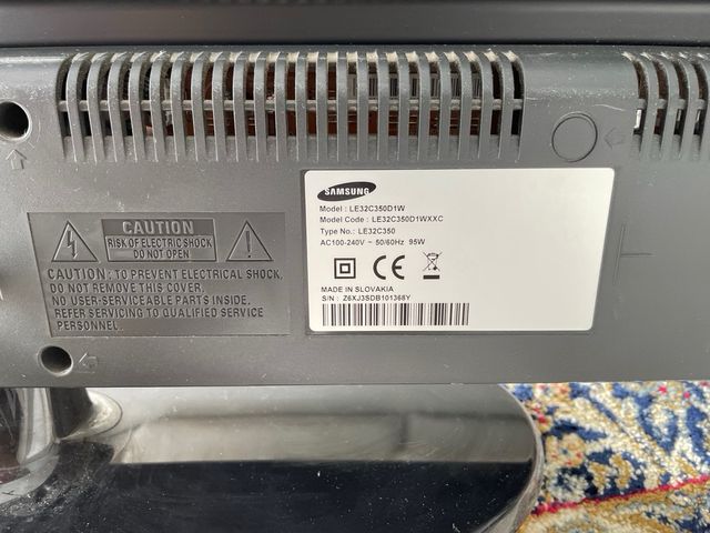 TV Samsung 32 Negra