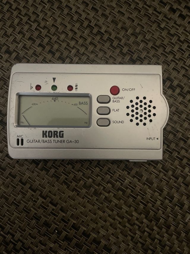 Afinador Korg GA-30 Guitarra/Bajo