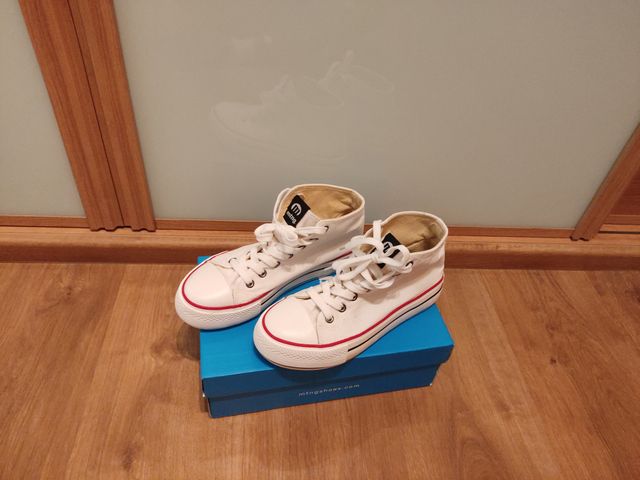 Zapatillas MTNG Blancas y Rojas