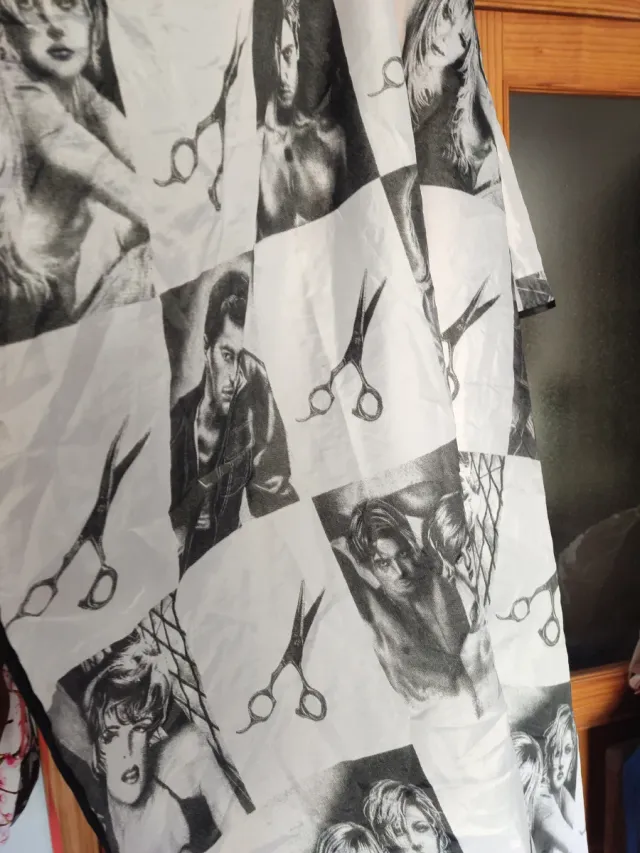 Capa para cortar pelo con estampado