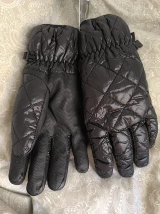 Guantes acolchados negros