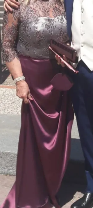 Vestido de fiesta largo morado y plateado