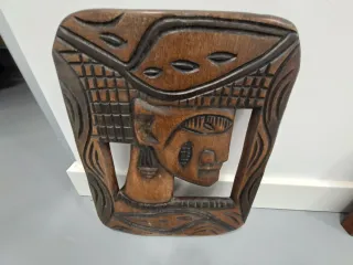 Talla de madera artesanal figura humana