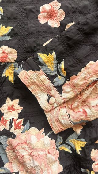Vestido Zara floral negro y rosa