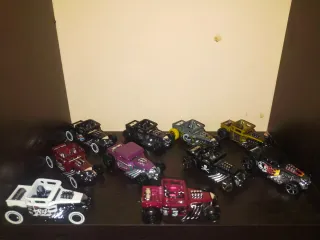 Lote Hot Wheels Bone Shaker