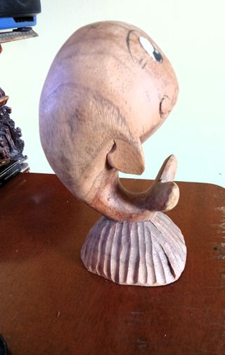 Delfino in legno intagliato 16 cm