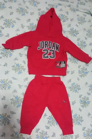 Conjunto Jordan Rojo Talla 12M