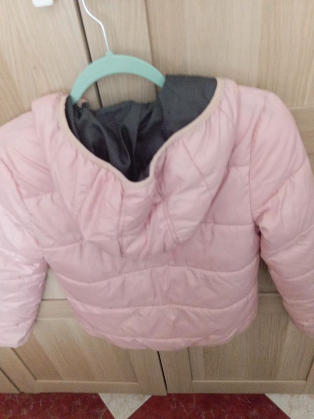 Plumífero niña rosa