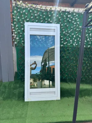 PUERTA ALUMINIO CLIMALIT BLANCO.