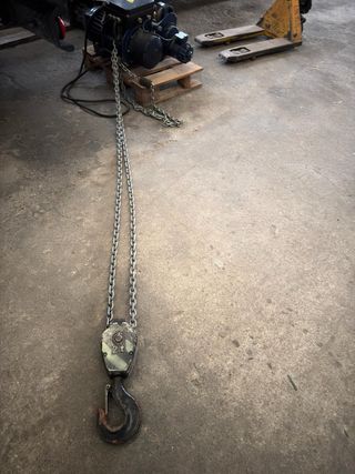 Polipasto Eléctrico Cadena 2 toneladas 
