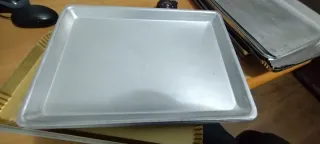 Vassoio alluminio 31x22 cm, h 1.8