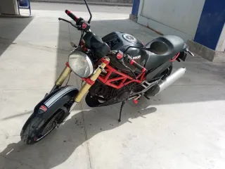 Ducati Monster 620 i.e con 16.000 kilómetros en bu