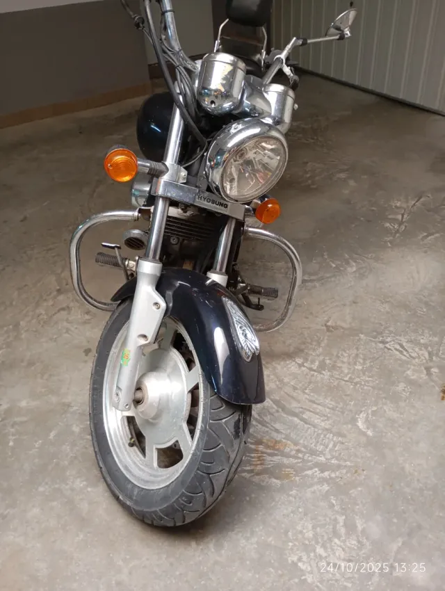 Hyosung Aquila 125cc Moto Custom
No tiene itv