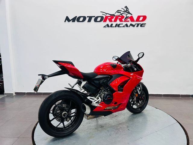 Ducati Panigale V2