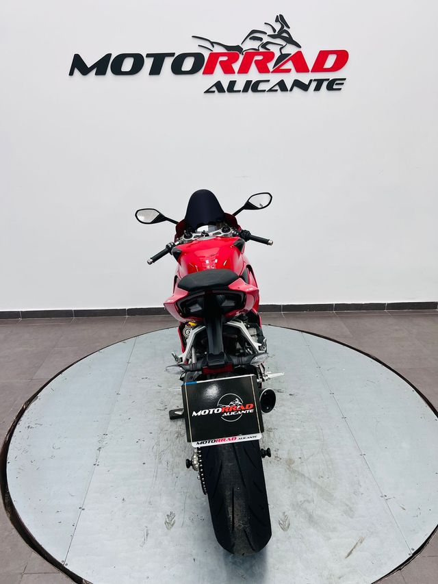 Ducati Panigale V2