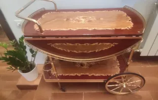 Mesa camarera clásica madera y metal