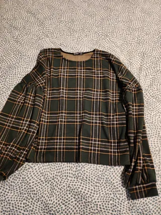 Jersey Bershka cuadros mangas abullonadas