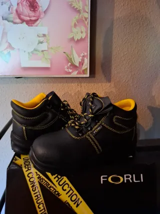 Botas de trabajo Forli negras y amarillas, nuevas