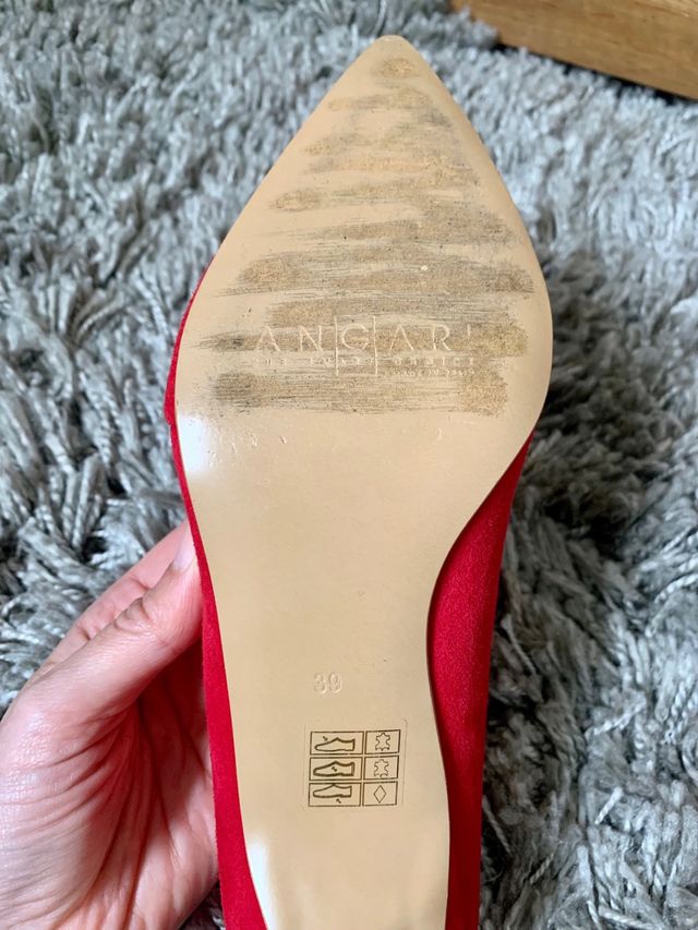 Tacchi Angari rossi e dorati