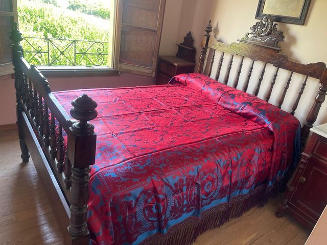 Cama antigua de madera