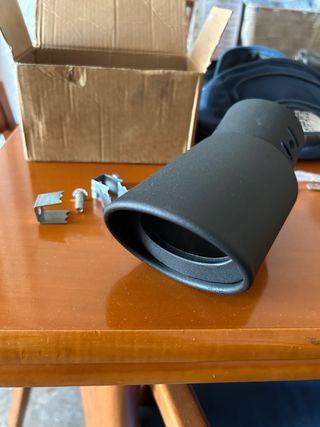Embellecedor tubo escape negro mate