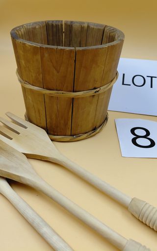 Secchiello in legno con 3 mestoli