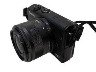 camara digital evil canon eos m200