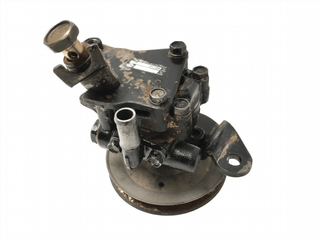 Bomba direccion Nissan 4911080G10