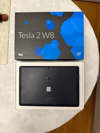 Tablet BQ Tesla 2 W8. Como nueva.