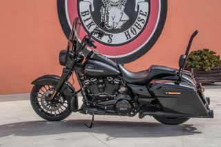 Harley Davidson Road King 2018 Negra