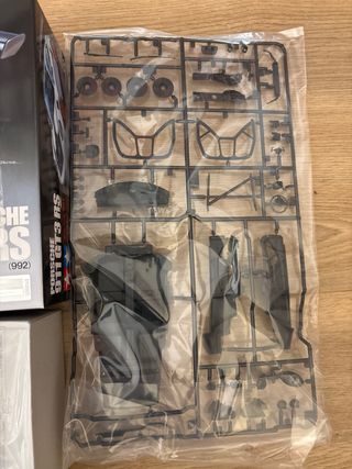 Tamiya Porsche 911 GT3 RS (992) 1/24