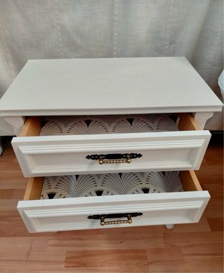 Mesita de noche madera pintada