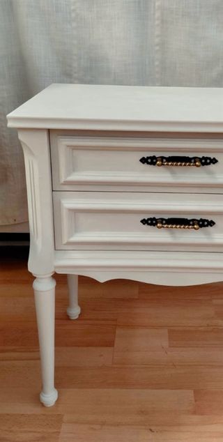 Mesita de noche madera pintada