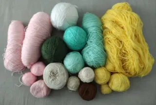 Conjunto de ovillos de Lana varios colores